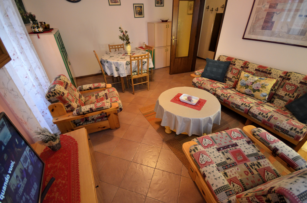 Appartamento Ginepro in affitto a Pinzolo centro – zona living